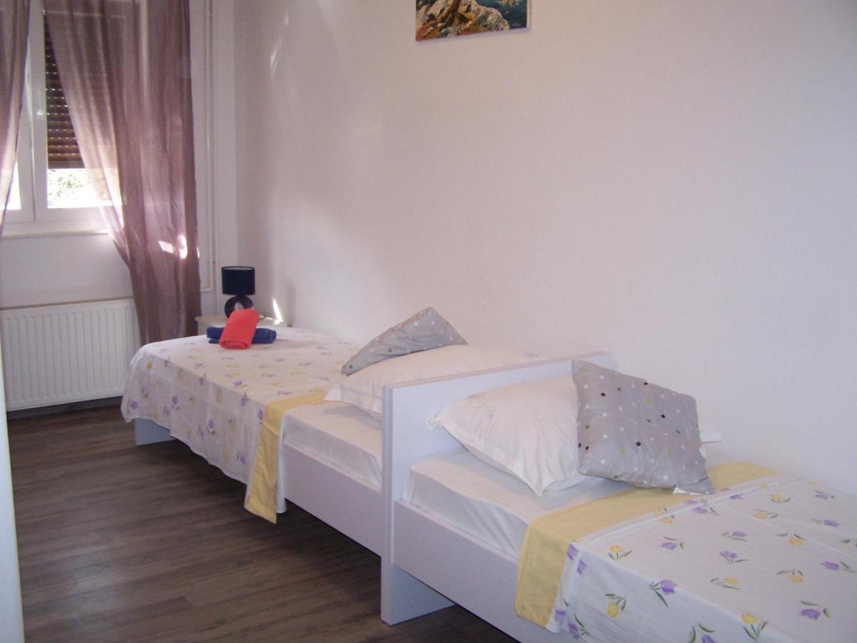 Apartments Sestan โนวาลยา ภายนอก รูปภาพ