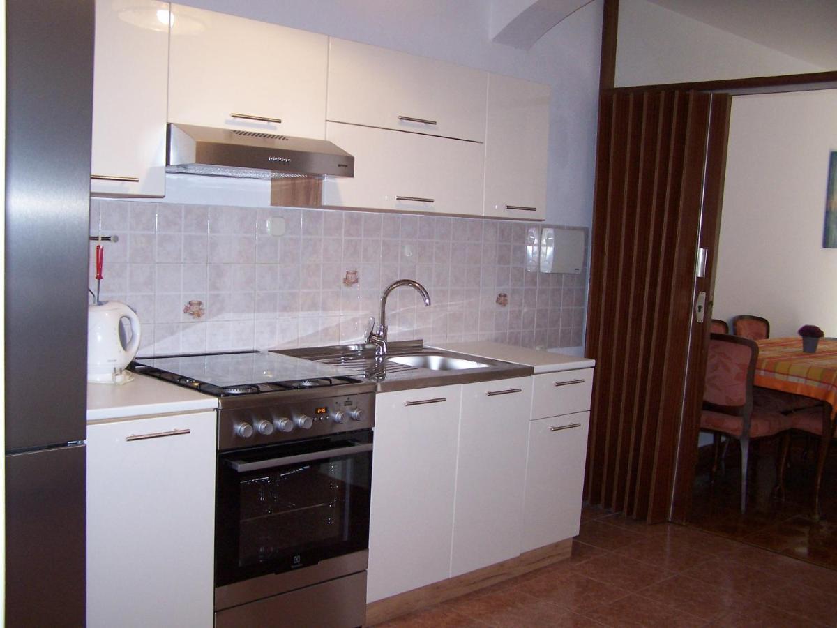 Apartments Sestan โนวาลยา ภายนอก รูปภาพ