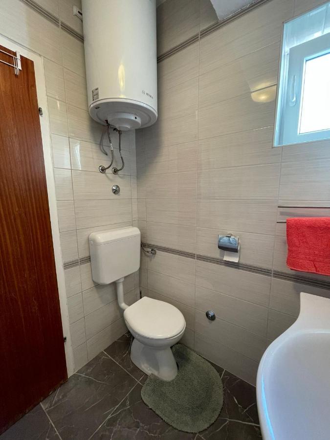 Apartments Sestan โนวาลยา ภายนอก รูปภาพ