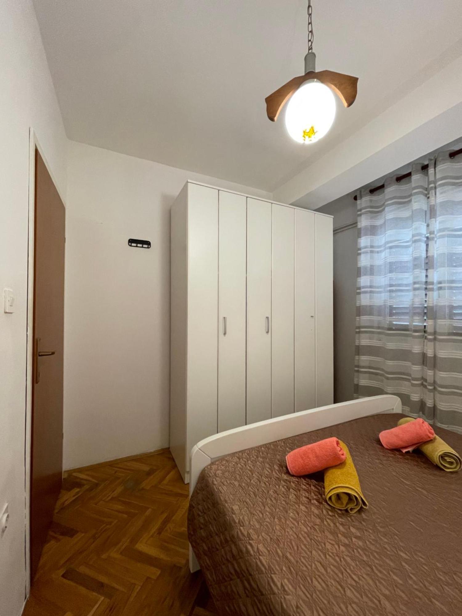 Apartments Sestan โนวาลยา ภายนอก รูปภาพ