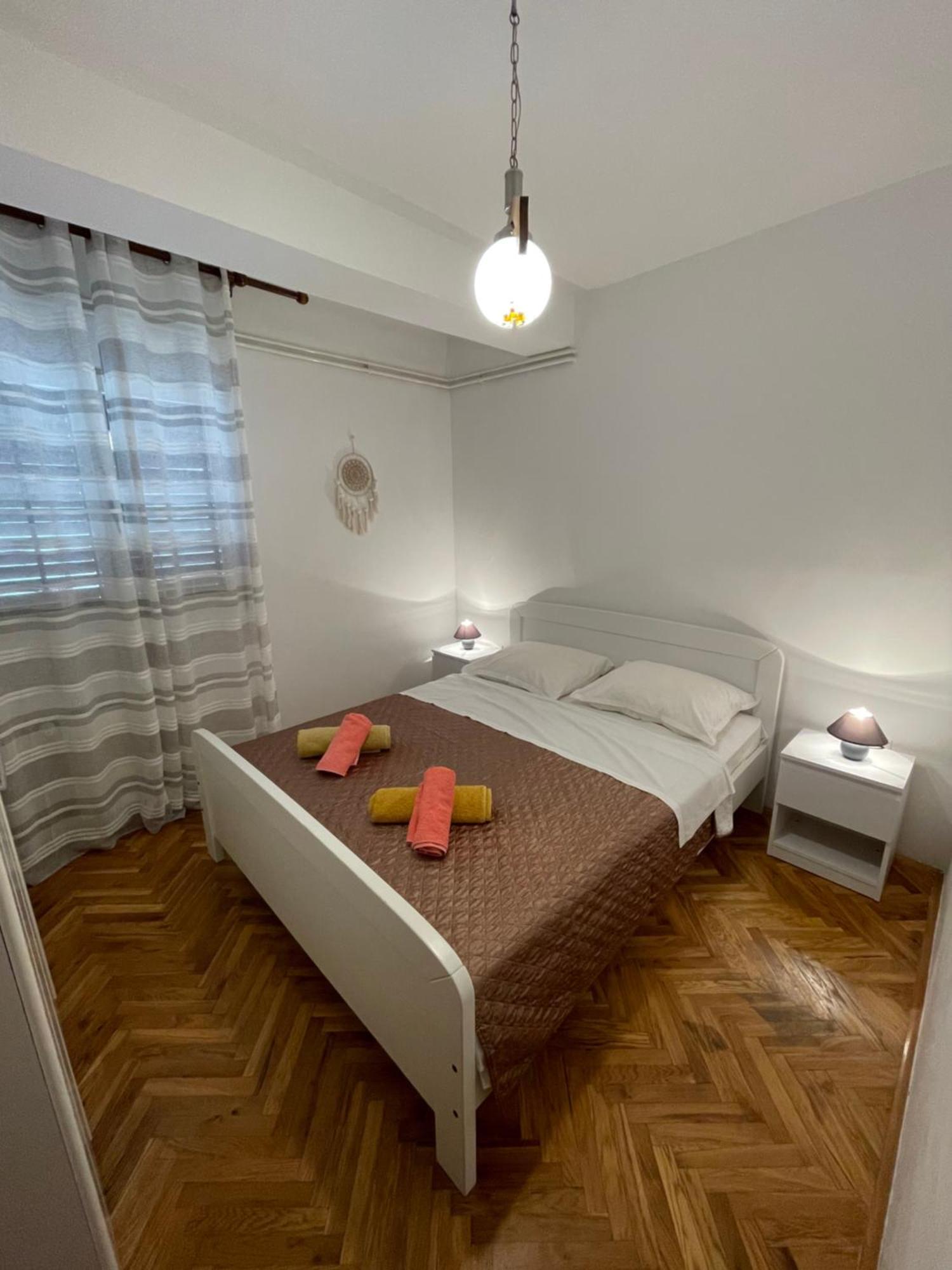 Apartments Sestan โนวาลยา ภายนอก รูปภาพ